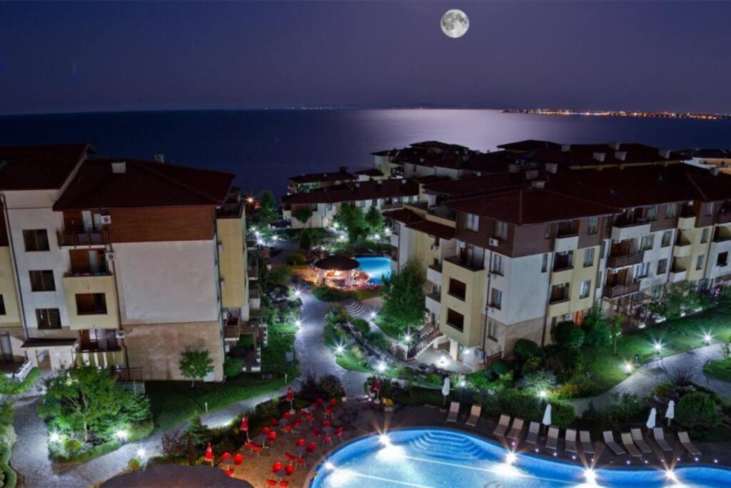 Апартамент Ния, Райска Градина / Garden Of Eden Sveti Vlas Luaran gambar