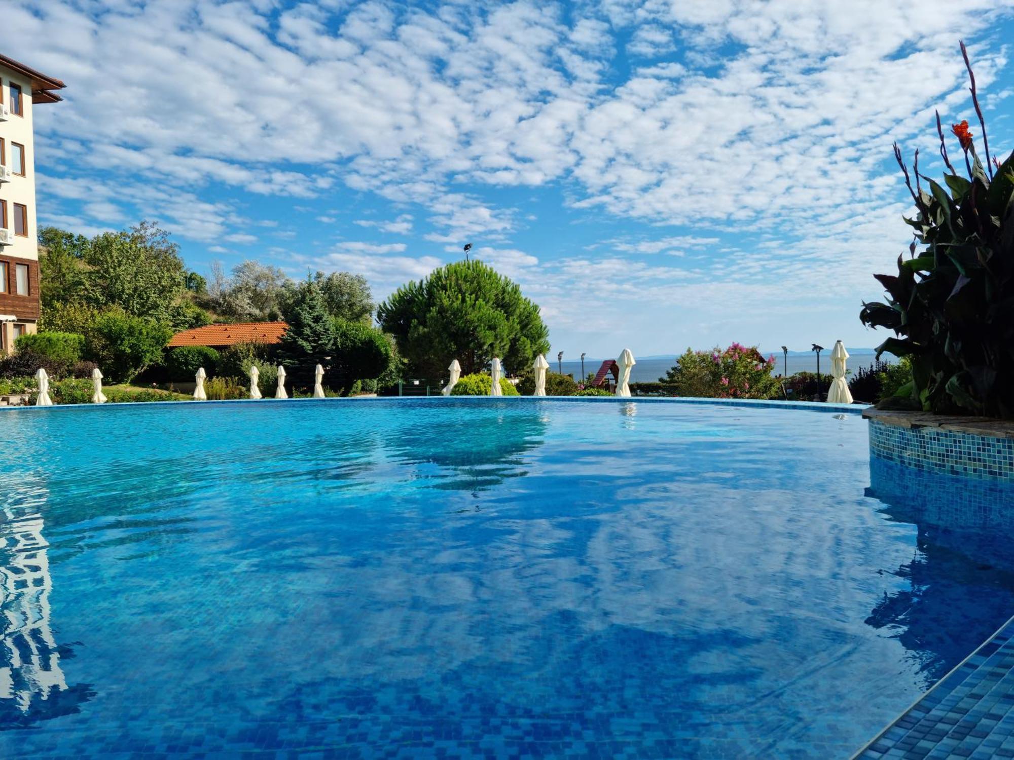 Апартамент Ния, Райска Градина / Garden Of Eden Sveti Vlas Luaran gambar