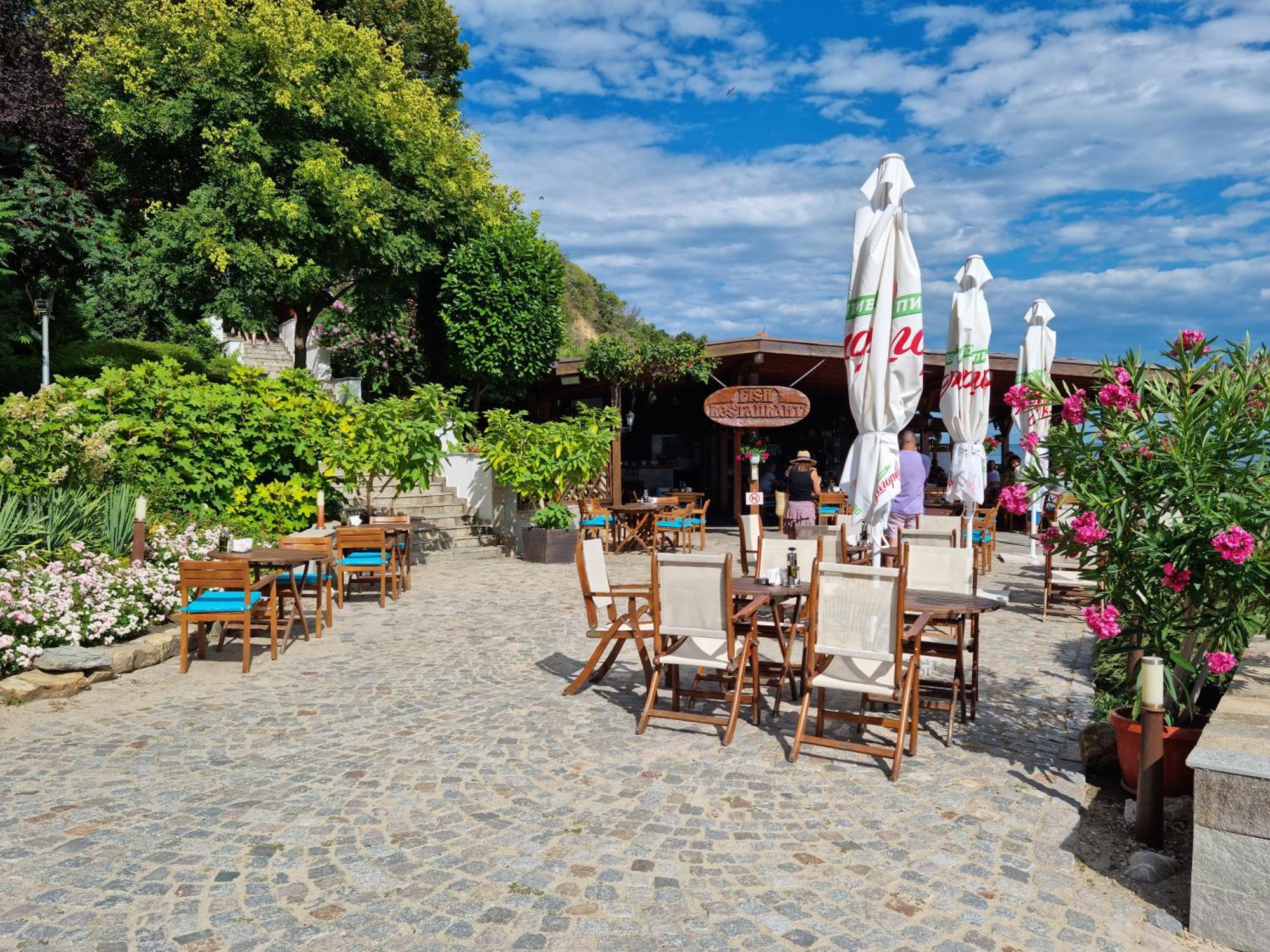 Апартамент Ния, Райска Градина / Garden Of Eden Sveti Vlas Luaran gambar