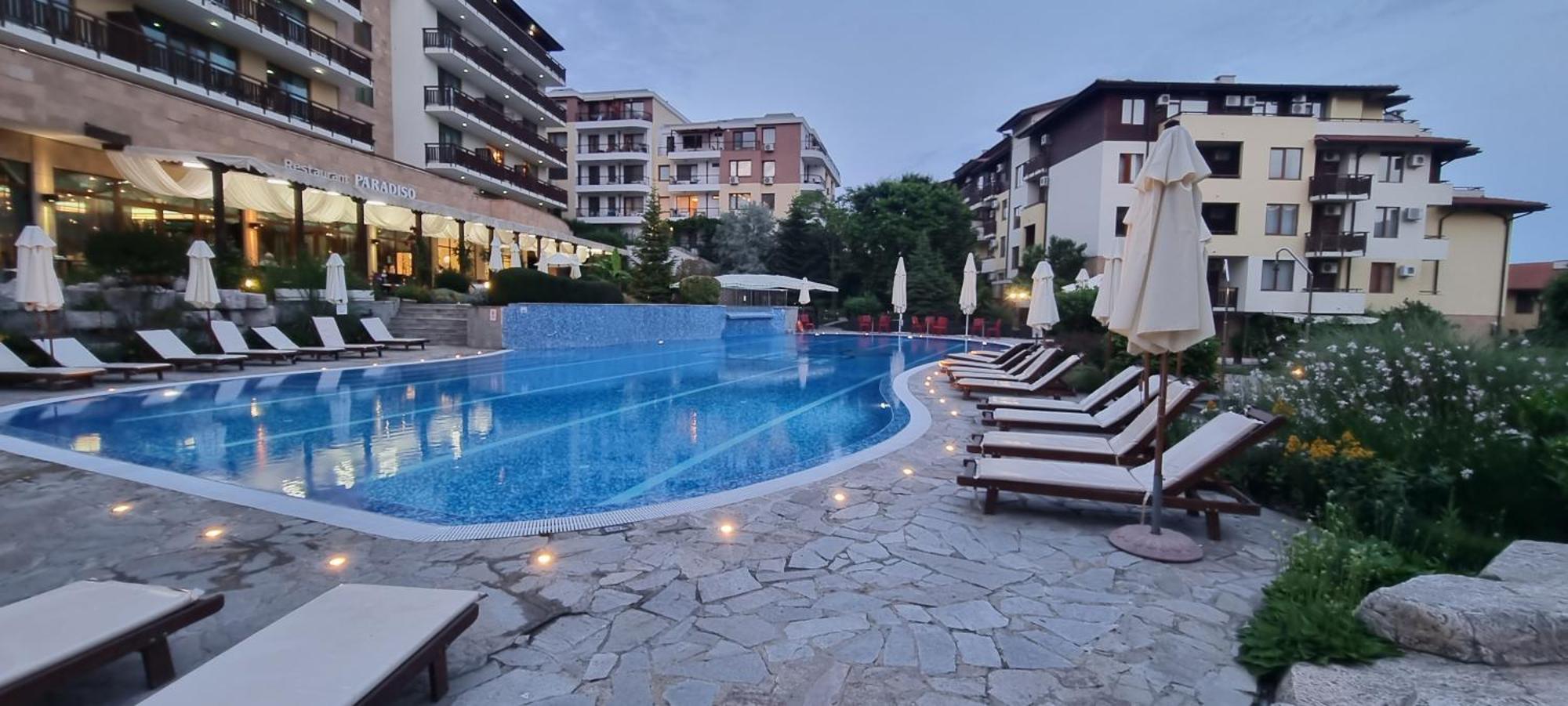 Апартамент Ния, Райска Градина / Garden Of Eden Sveti Vlas Luaran gambar