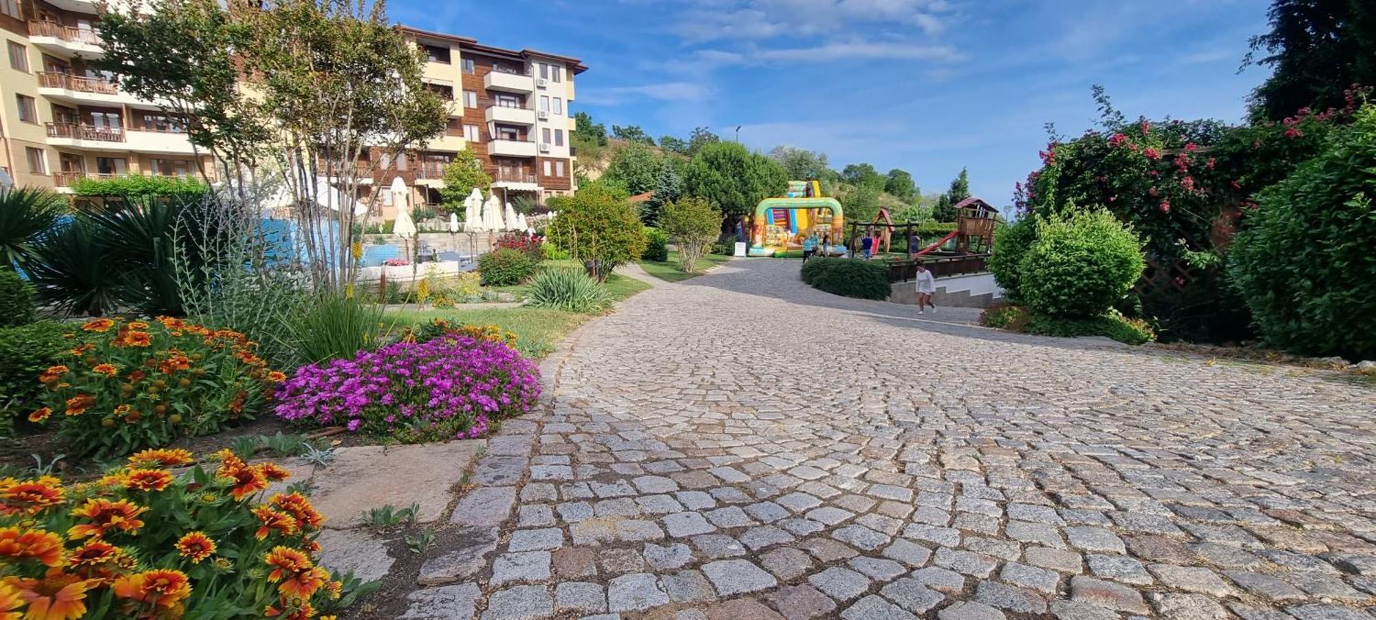 Апартамент Ния, Райска Градина / Garden Of Eden Sveti Vlas Luaran gambar